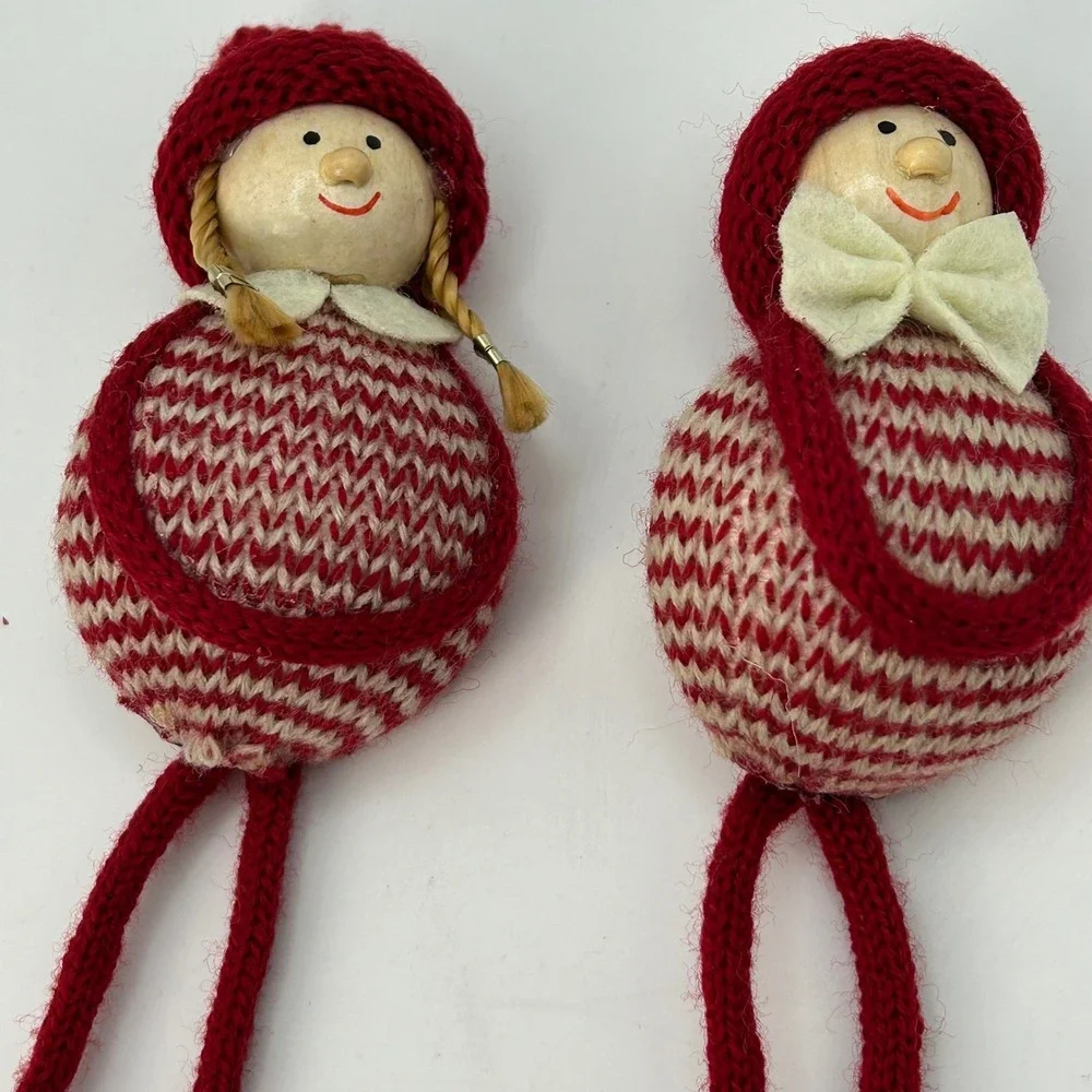 Set of 3 Shelf Sitting Swedish Christmas‎ Gnomes Knit Hanging Legs Beaded Feet